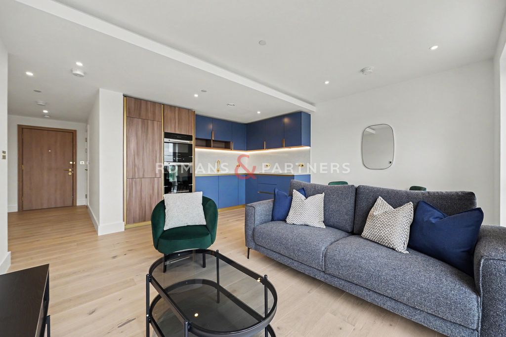 Property photo 1 of 21