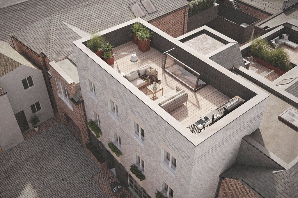 Property photo 2 of 14 House. Partnership