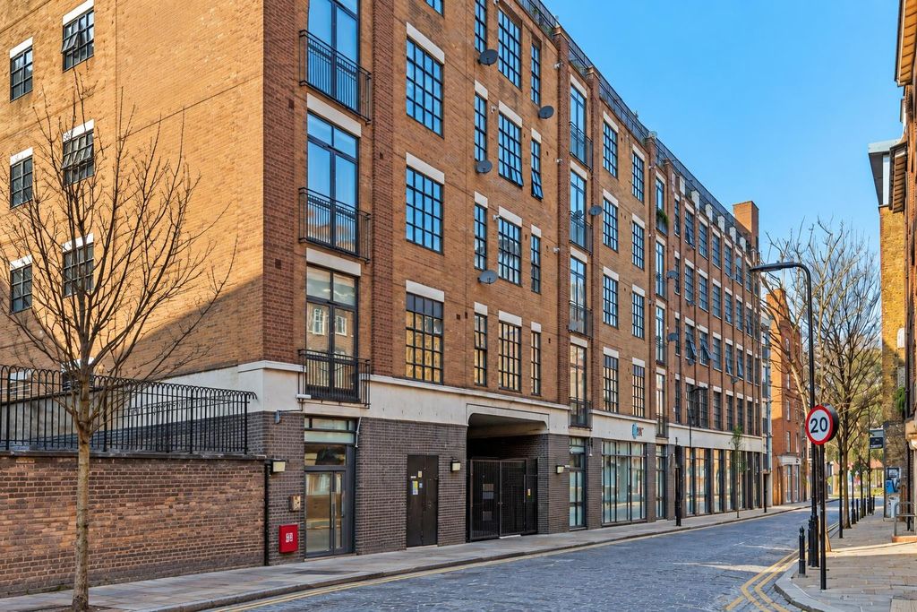 Property photo 1 of 5 Anlaby_House_Exterior.Jpg