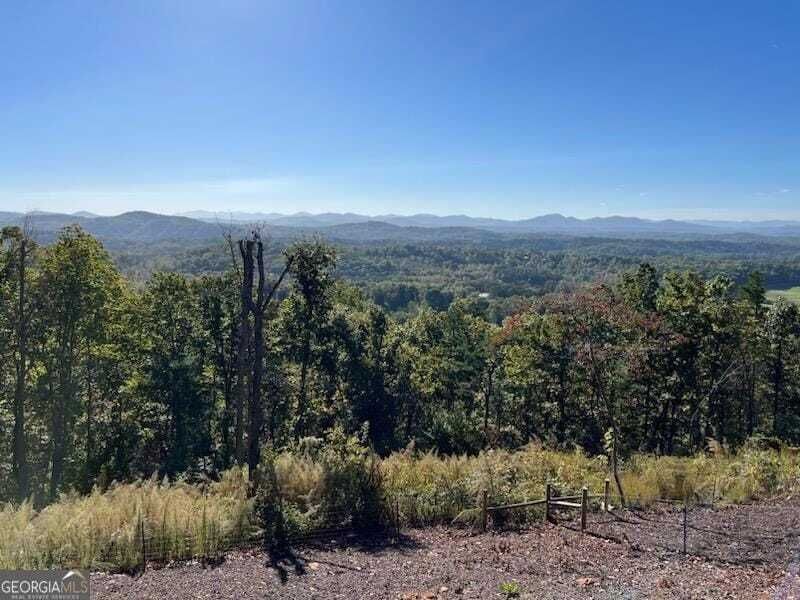 Property photo 1 of 2