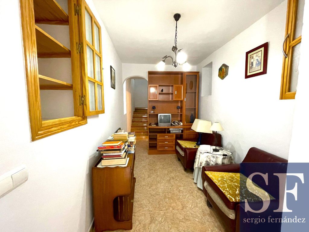 Property photo 2 of 19