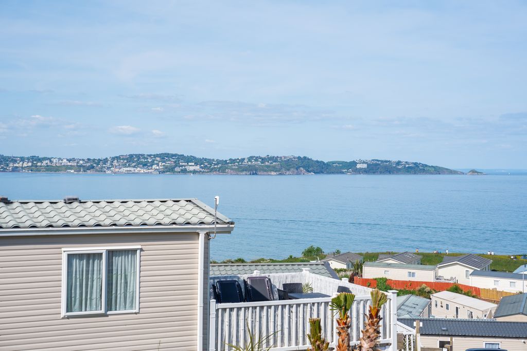 Property photo 2 of 19 Waterside Holiday Park