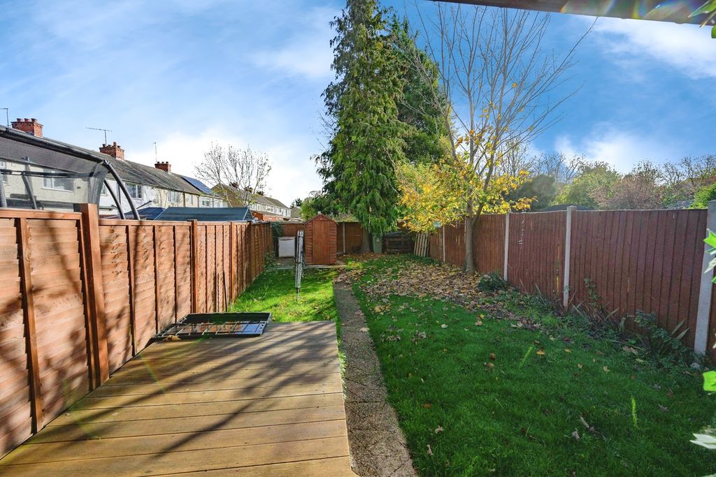 Property photo 2 of 16 Garden