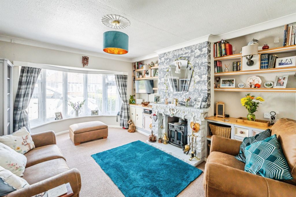 Property photo 3 of 19