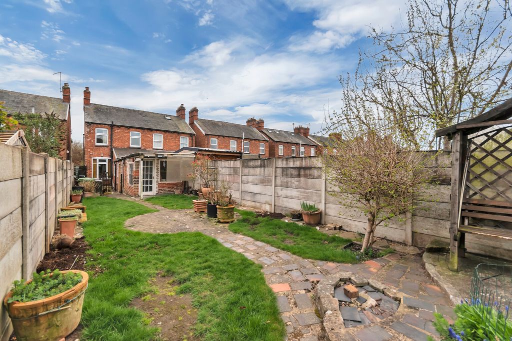 Property photo 2 of 12