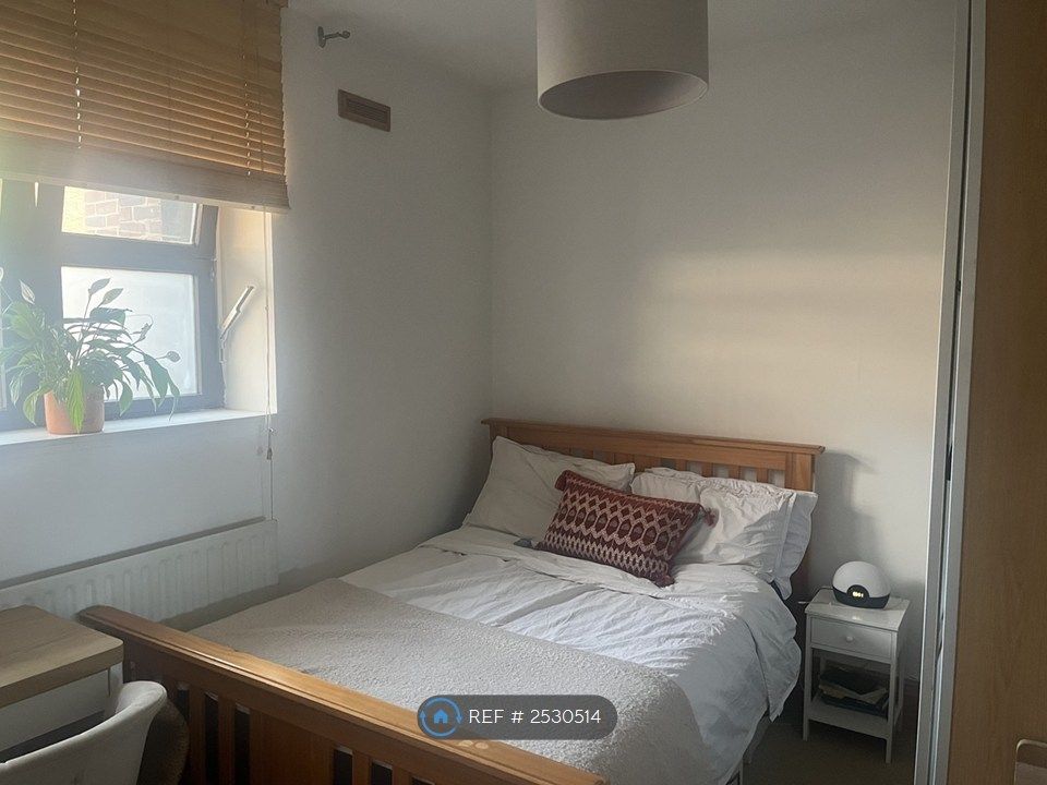 Property photo 3 of 23