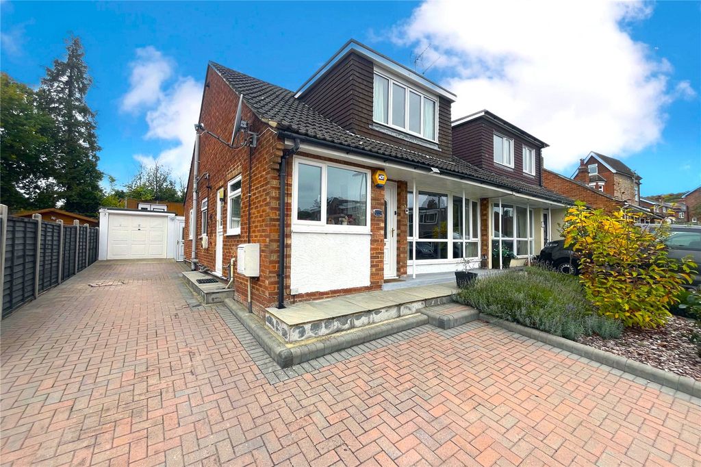 Property photo 1 of 16 Picture No. 02