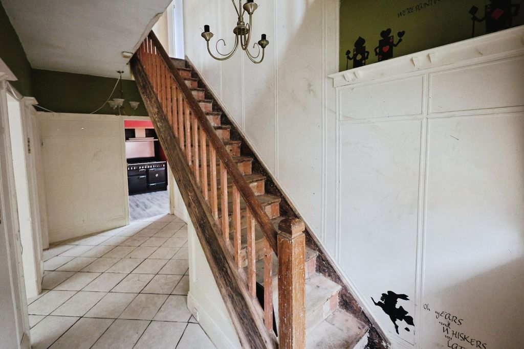 Property photo 2 of 19 Pbox-Img.Jpg