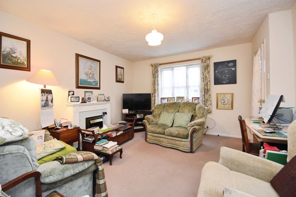 Property photo 3 of 20