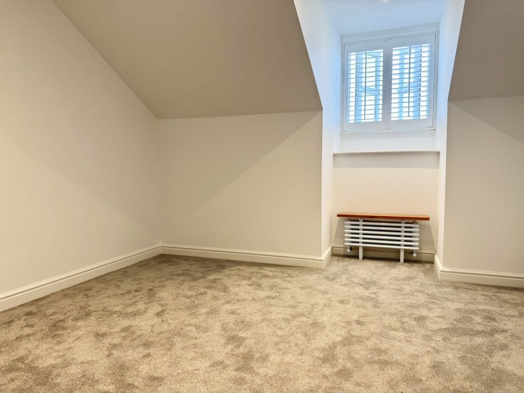 Property photo 3 of 14 Gallery