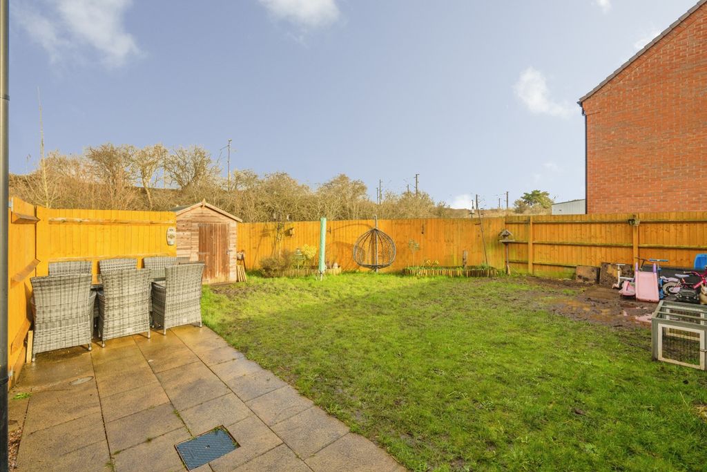 Property photo 3 of 9