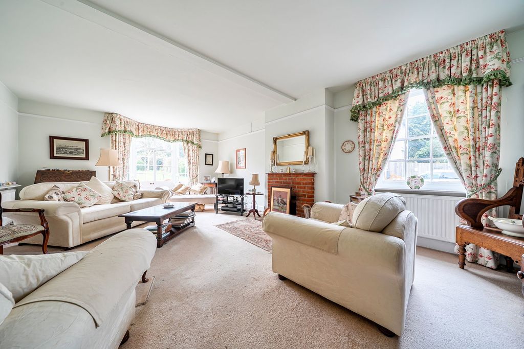 Property photo 3 of 32