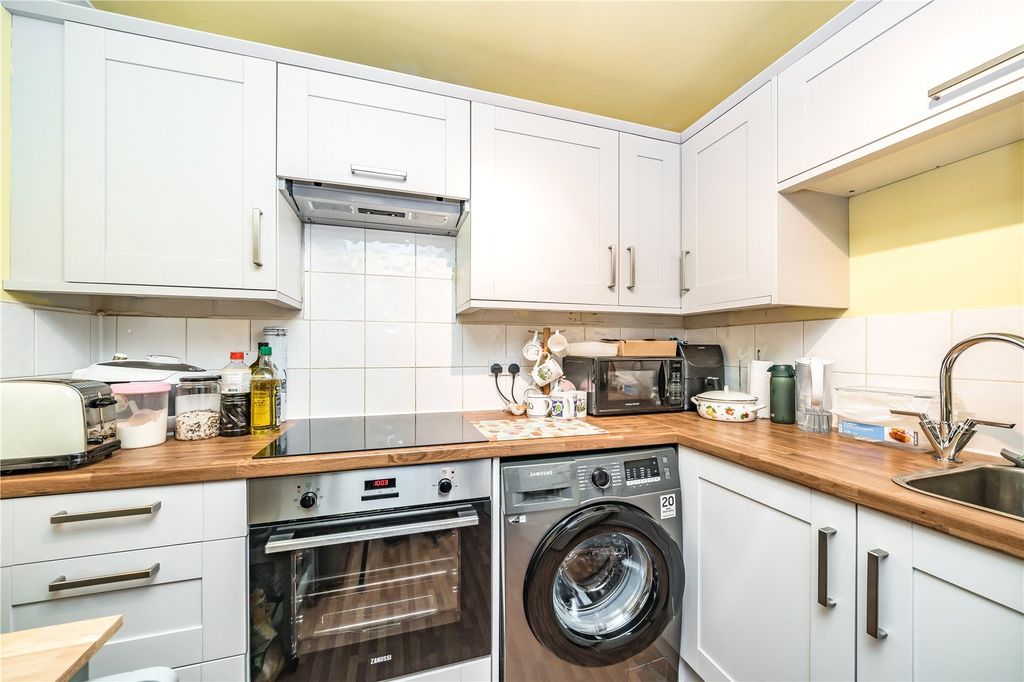 Property photo 2 of 7 Picture No. 04