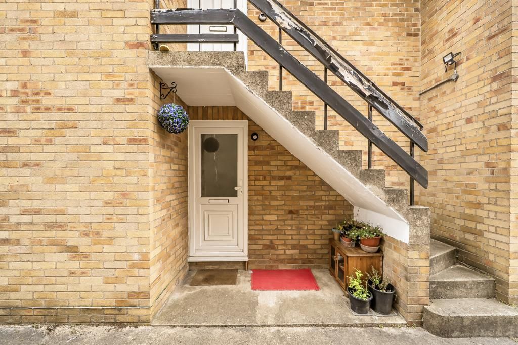 Property photo 2 of 10 External