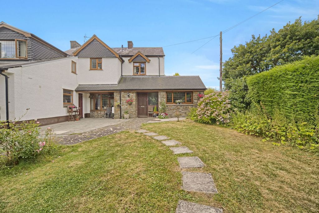 Property photo 1 of 70