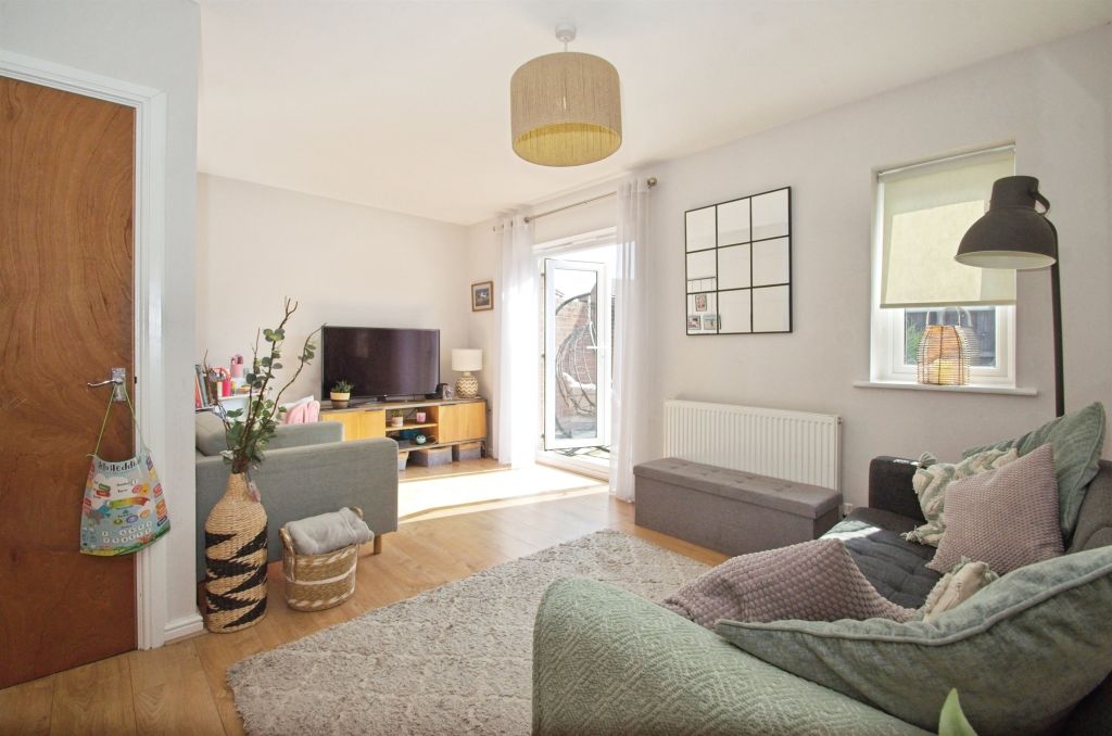 Property photo 2 of 11