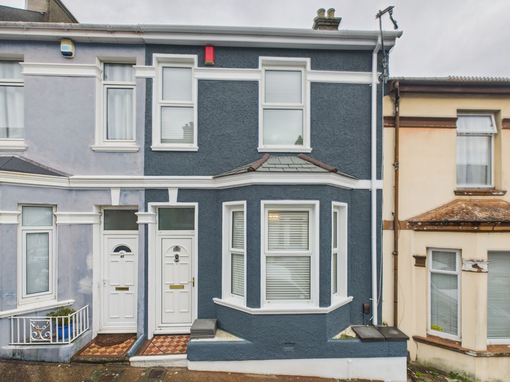 Property photo 1 of 28