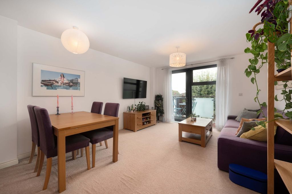 Property photo 2 of 14 Img_9118.Jpeg