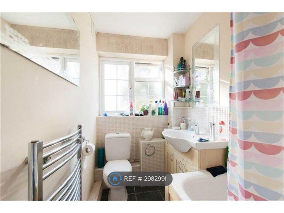 Property photo 3 of 5 Bathroom