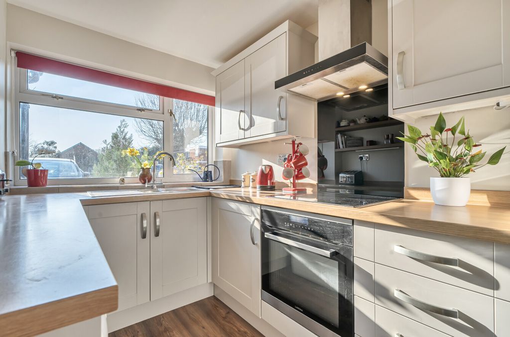 Property photo 2 of 20 1430537-12-69Bc4E...