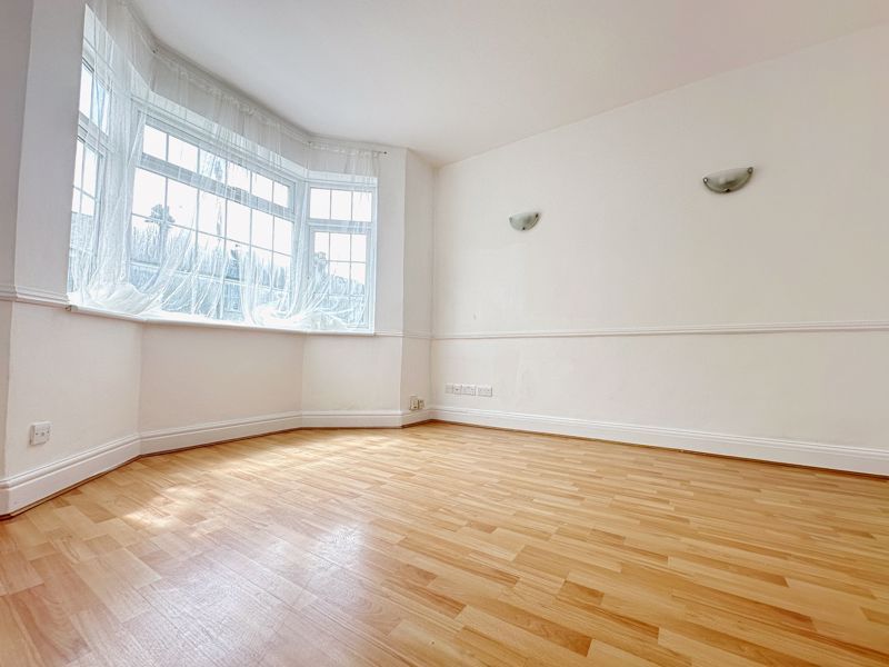 Property photo 2 of 13 Photo 8