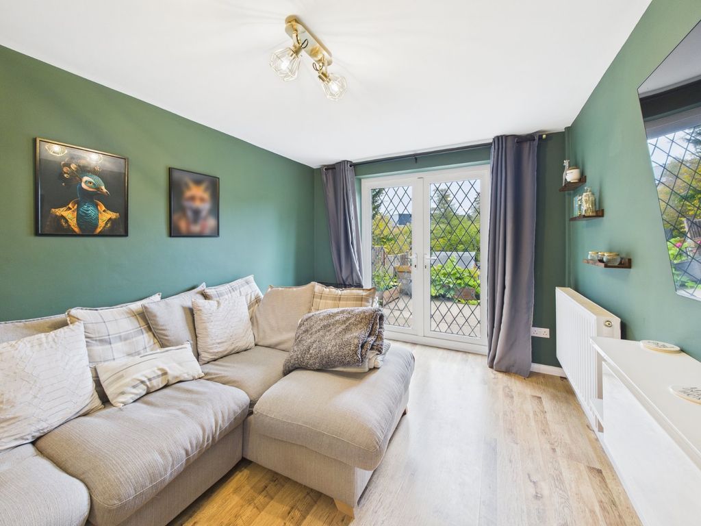 Property photo 2 of 21 Picture No. 27