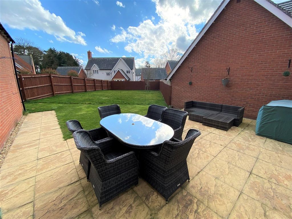 Property photo 2 of 29 Garden A..Jpg