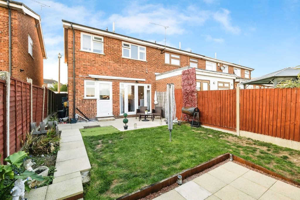 Property photo 2 of 16 Photo