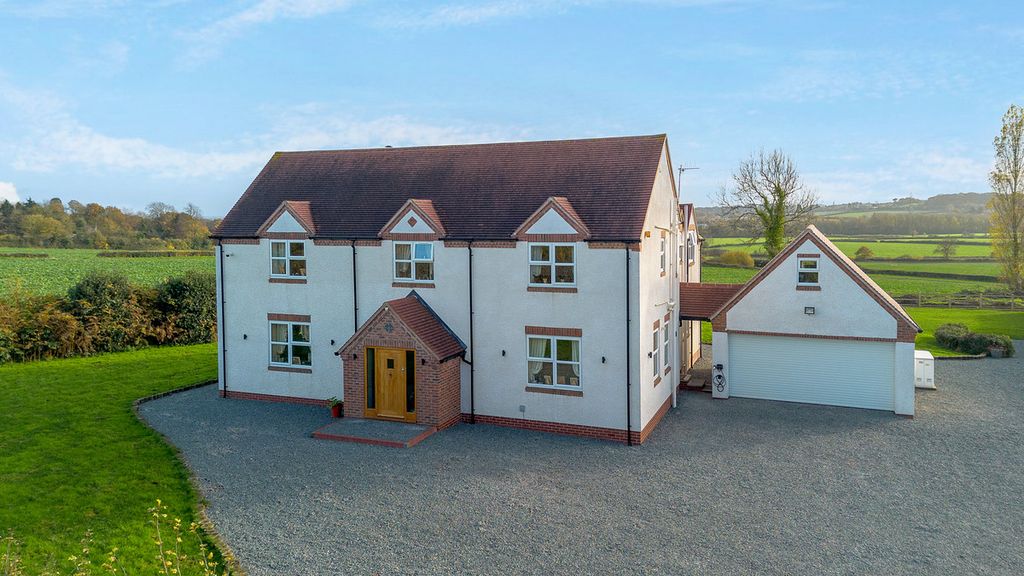 Property photo 1 of 33