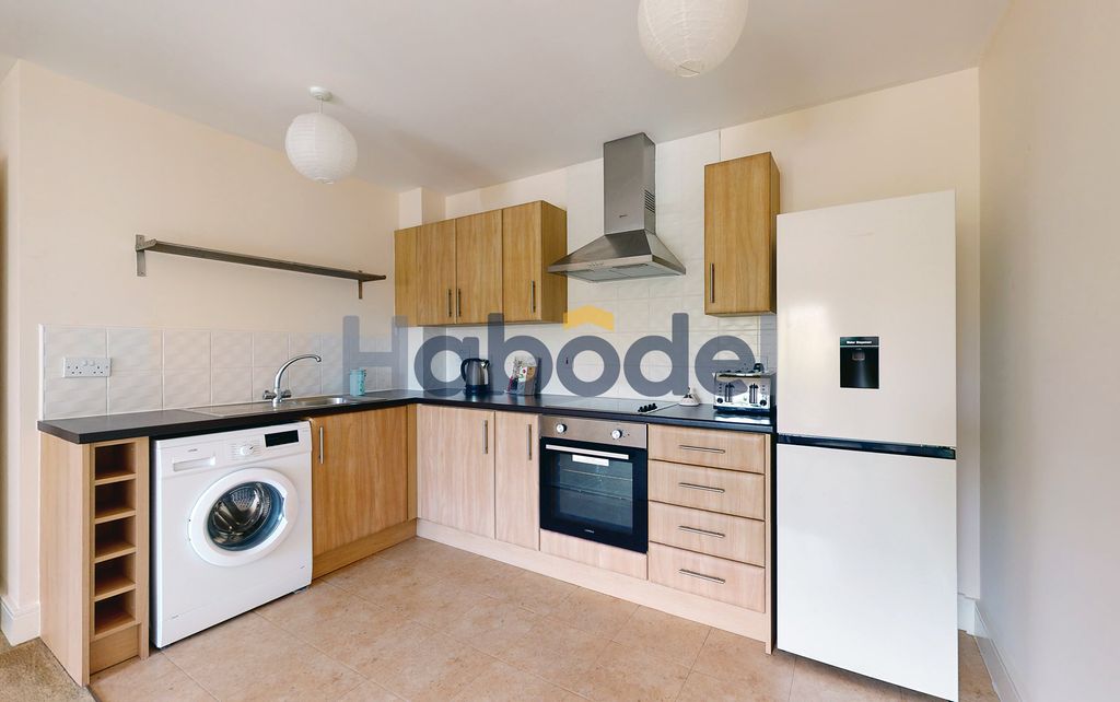 Property photo 1 of 6