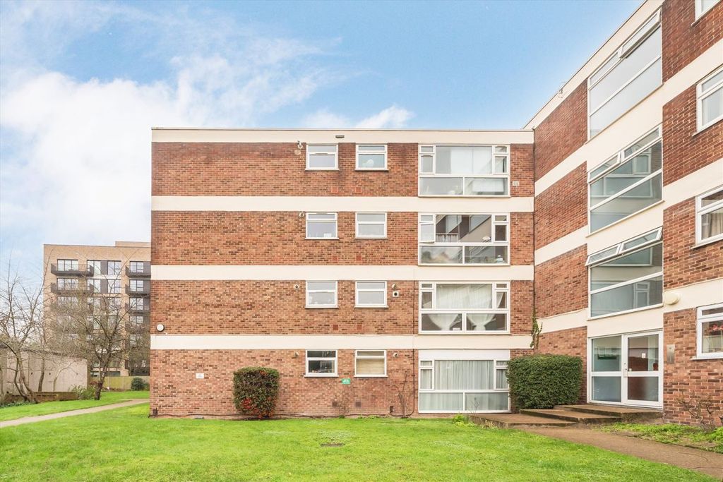 Property photo 1 of 6