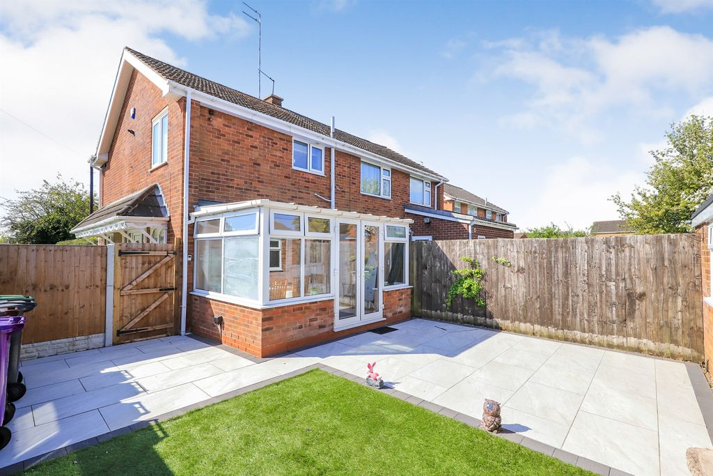 Property photo 2 of 15