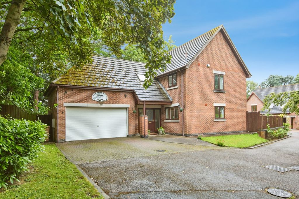 Property photo 1 of 19 Pbox-Img.Jpg
