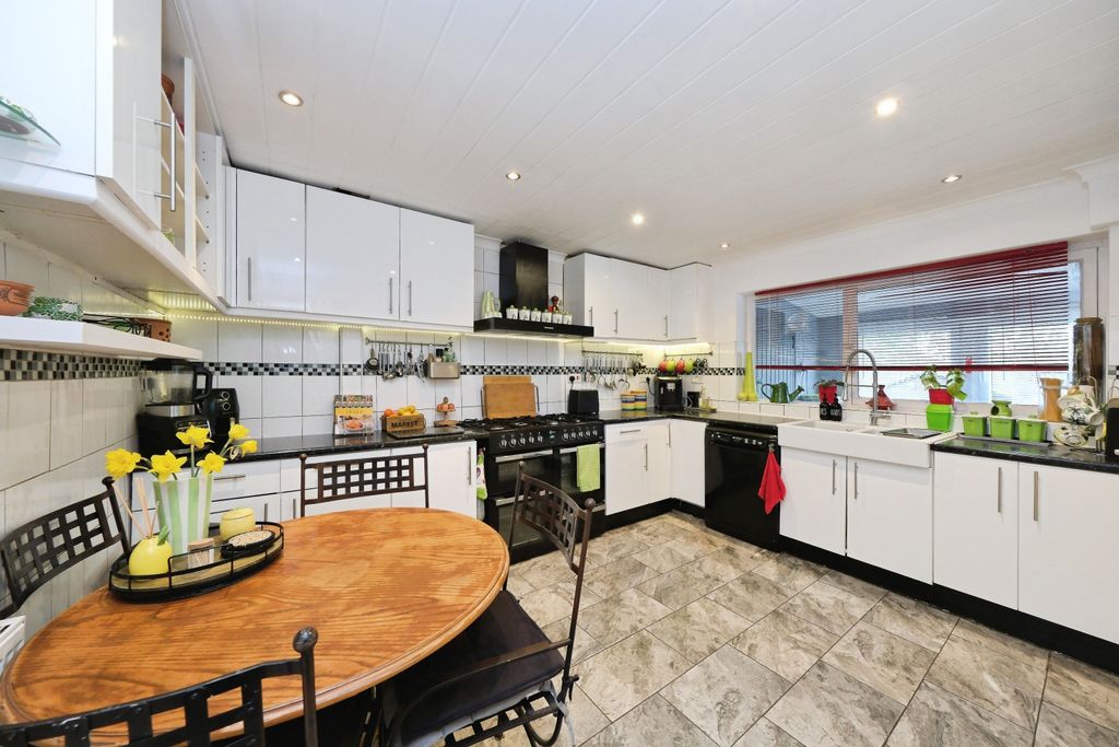 Property photo 3 of 20 Dscf0410