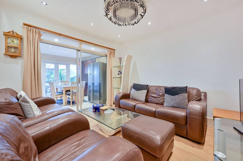 Property photo 1 of 16