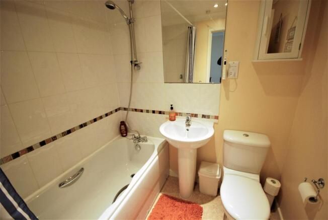 Property photo 2 of 3 Bathroom