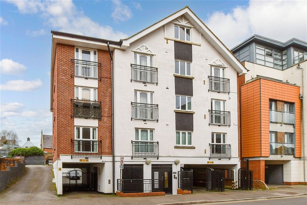 Property photo 1 of 14 External (Web) ::