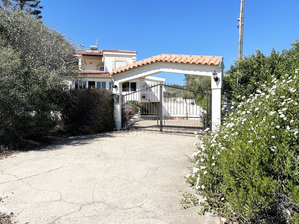 Property photo 1 of 30