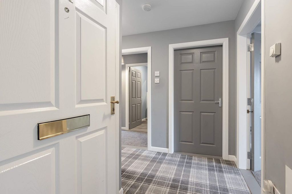 Property photo 2 of 16 Hall