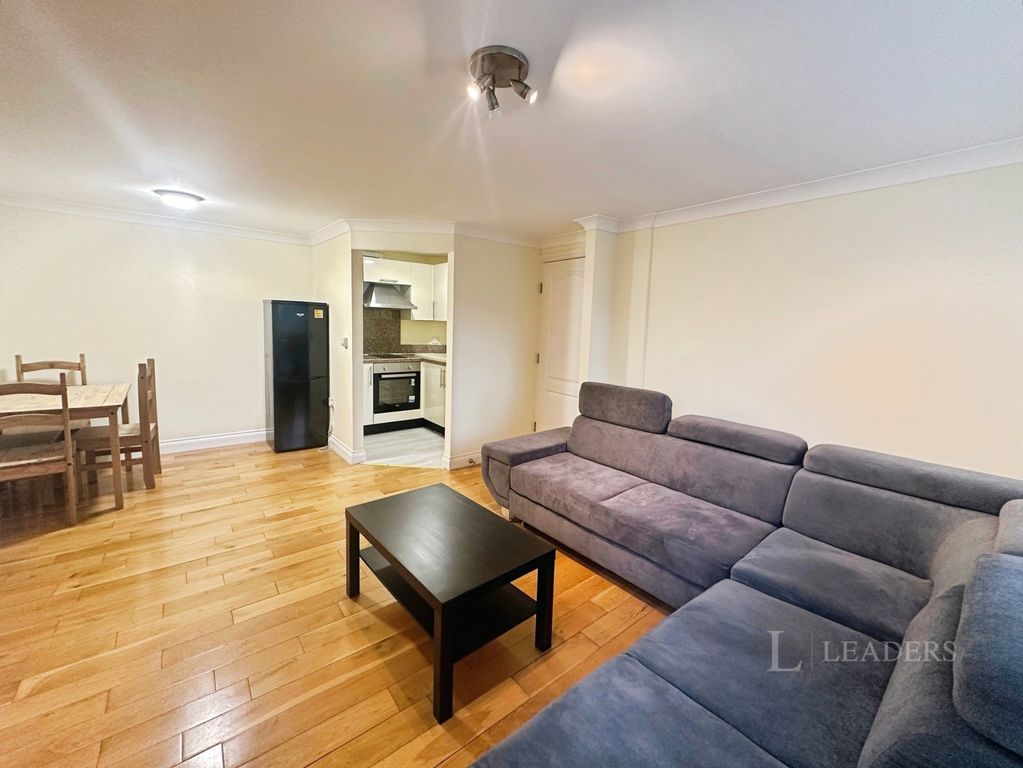 Property photo 2 of 15 Pbox-Img.Jpg