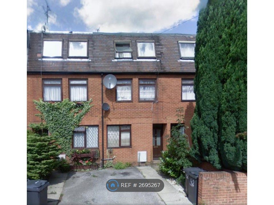 Property photo 1 of 7 Front Of Flat