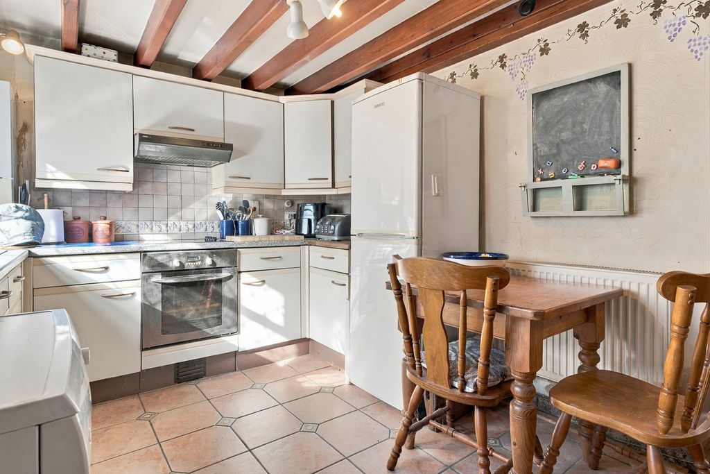 Property photo 3 of 45