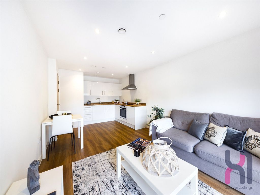 Property photo 1 of 8 Picture No. 17