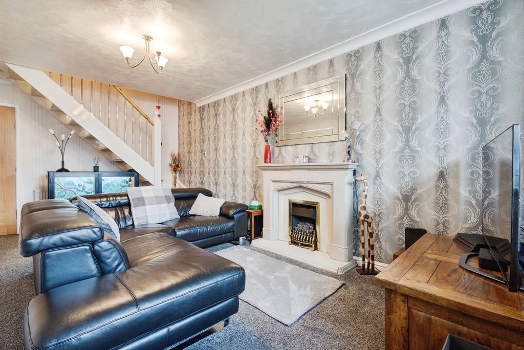 Property photo 2 of 28 Pbox-Img.Jpg