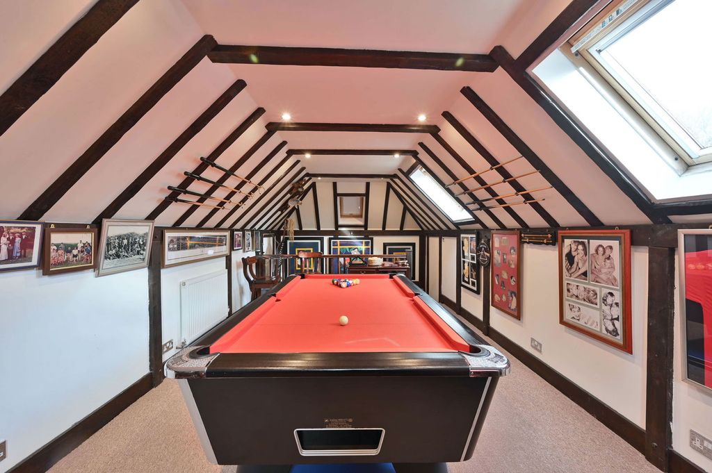 Property photo 3 of 35