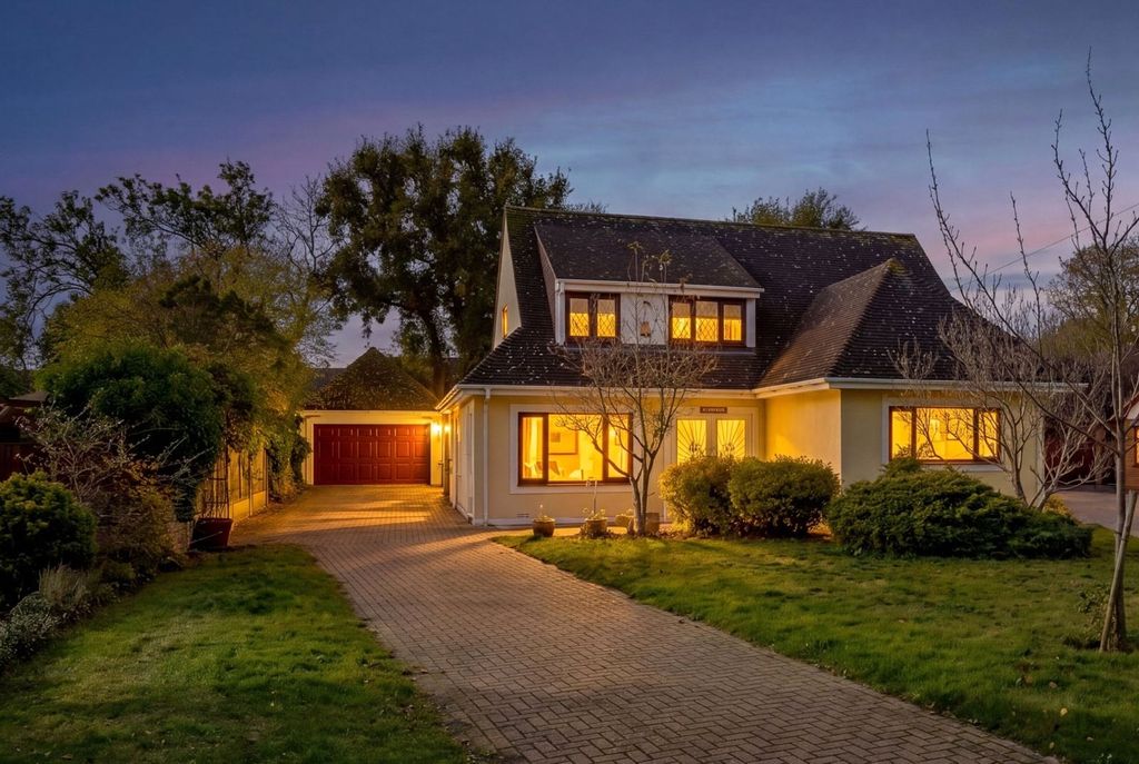 Property photo 1 of 14 Twilight Edit