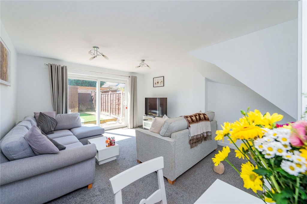 Property photo 2 of 33 Picture No. 29