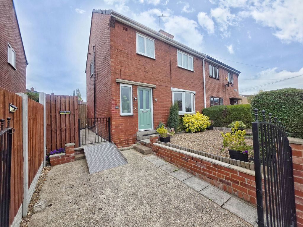 Property photo 2 of 18