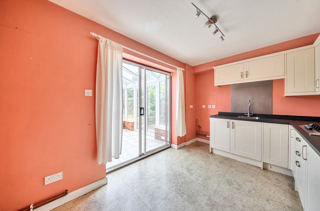 Property photo 3 of 19 1465247-14-6A0d7E...