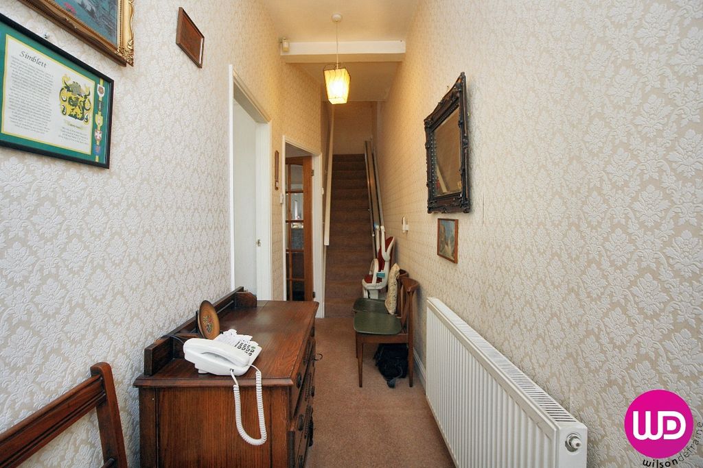 Property photo 2 of 12